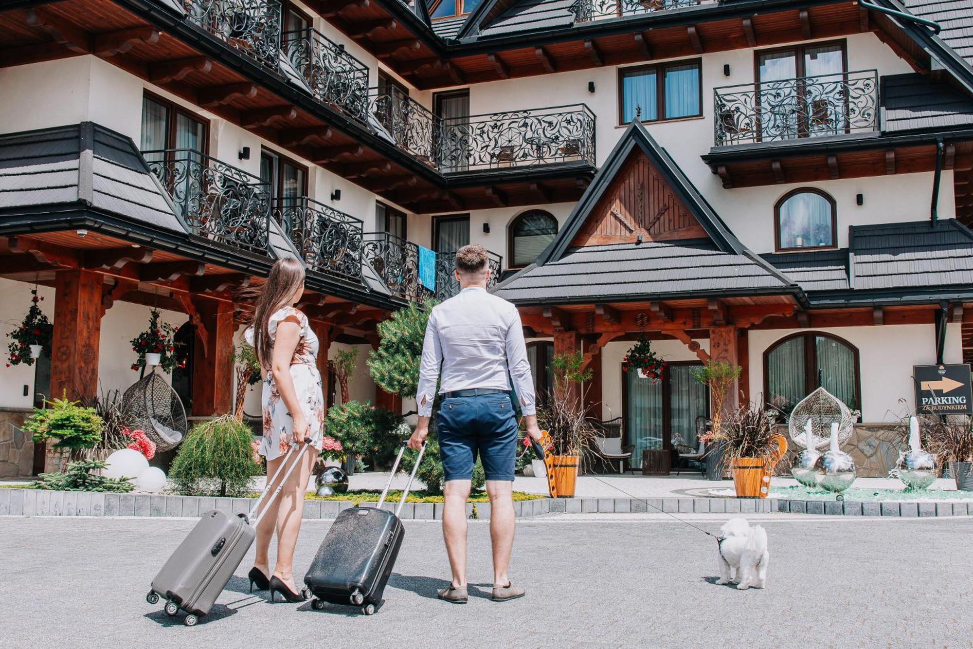 Apartamenty Grand Tatry - Sauna I Jacuzzi Wliczone W Cene Pobytu - 10 Minut Pieszo Od Term Bania Białka Tatrzańska Exteriér fotografie